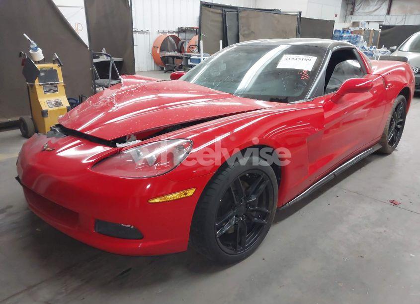 Photo 2 of 2012 Chevrolet Corvette (VIN 1G1YE2DW1C5101501)