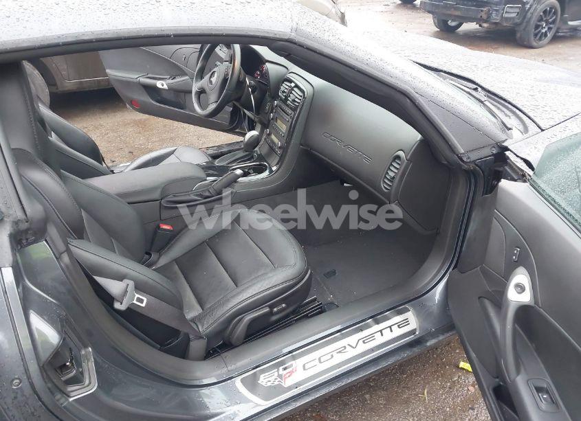 Photo 5 of 2013 Chevrolet Corvette (VIN 1G1YE2DW6D5109028)