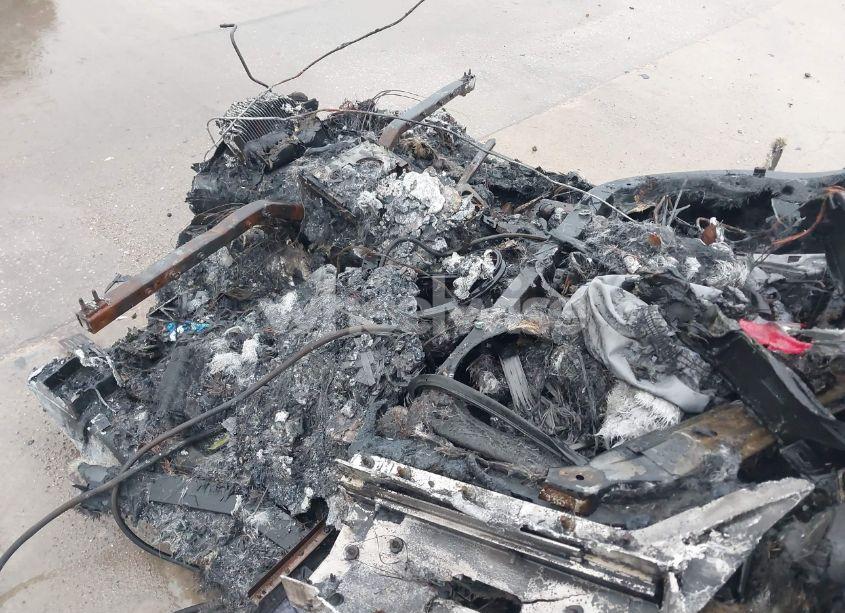 Photo 7 of 2015 Chevrolet Corvette STINGRAY (VIN 1G1YF2D70F5107896)