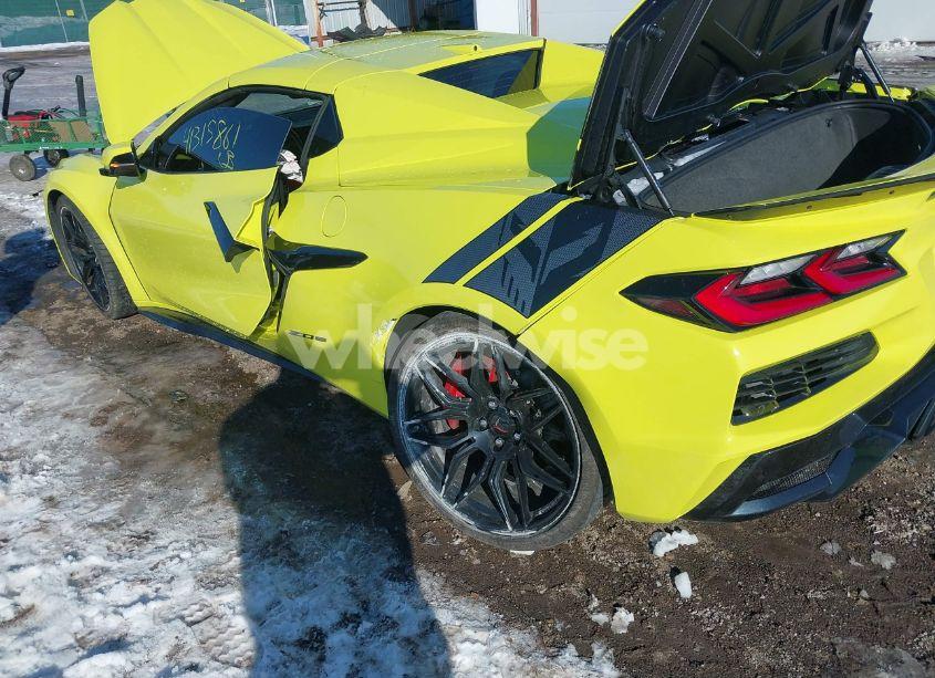 Photo 3 of 2024 Chevrolet Corvette (VIN 1G1YF3D33R5604397)