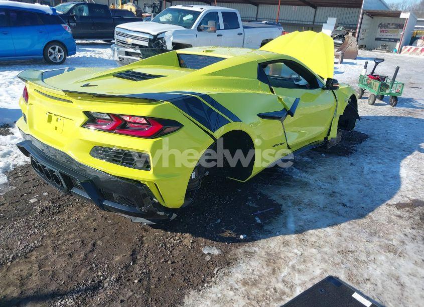 Photo 4 of 2024 Chevrolet Corvette (VIN 1G1YF3D33R5604397)