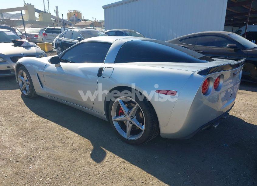 Photo 3 of 2013 Chevrolet Corvette (VIN 1G1YG2DW2D5107870)