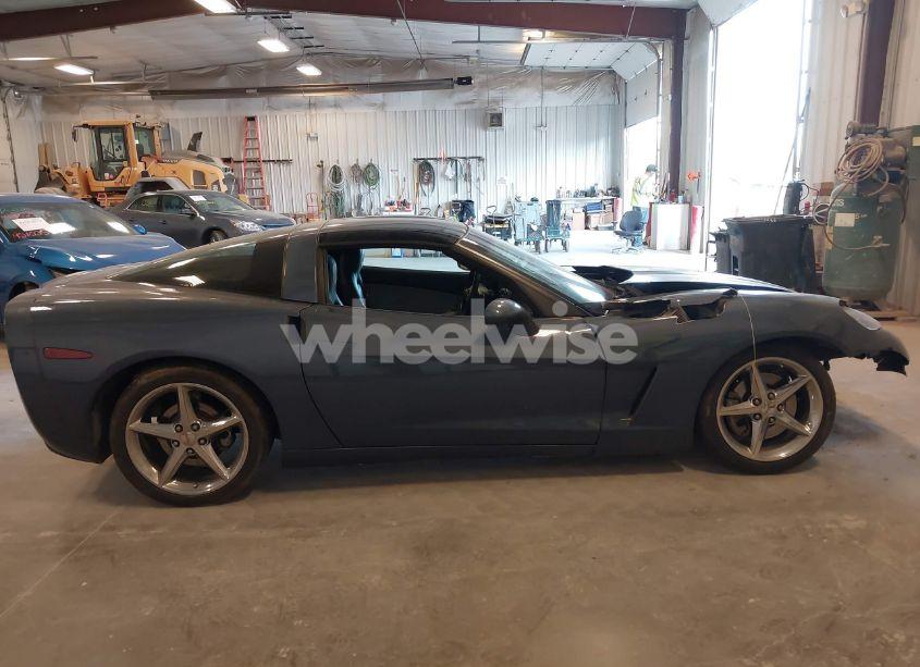 Photo 13 of 2011 Chevrolet Corvette (VIN 1G1YG2DW5B5105267)
