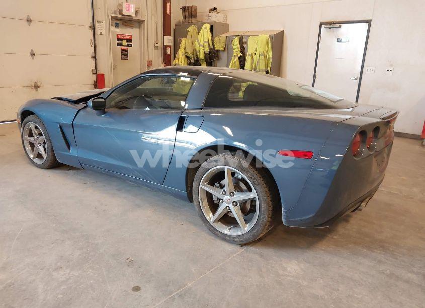 Photo 3 of 2011 Chevrolet Corvette (VIN 1G1YG2DW5B5105267)