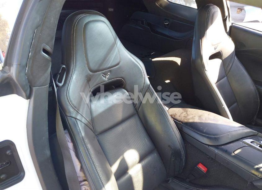 Photo 8 of 2015 Chevrolet Corvette STINGRAY Z51 (VIN 1G1YM2D71F5106746)