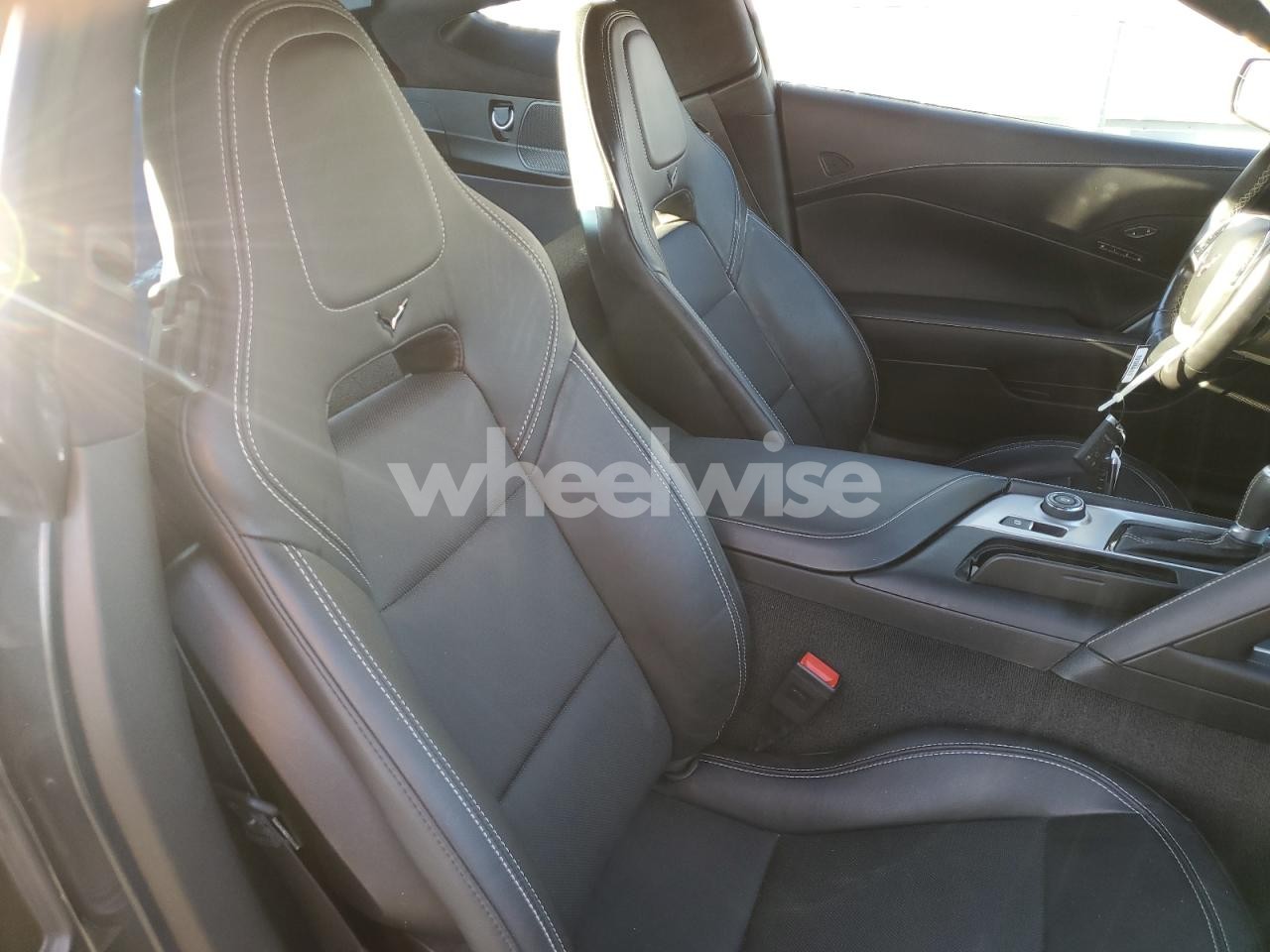 Photo 10 of 2019 CHEVROLET CORVETTE STINGRAY Z51 3LT (VIN 1G1YM2D71K5104201)
