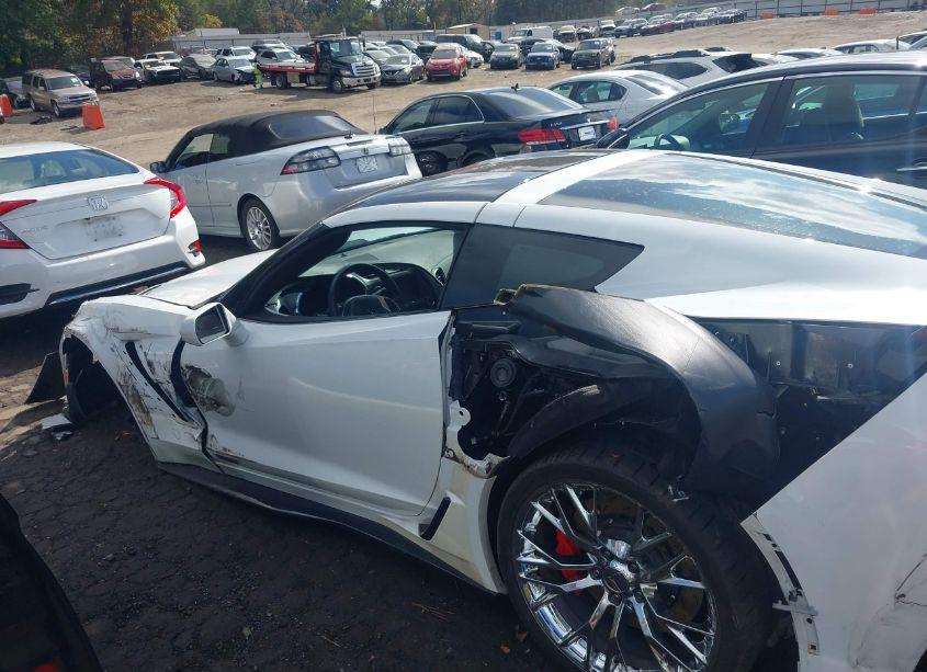 Photo 14 of 2015 Chevrolet Corvette Z06 (VIN 1G1YR2D67F5603535)