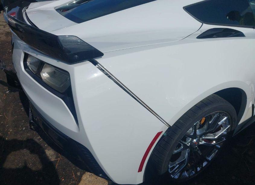 Photo 19 of 2015 Chevrolet Corvette Z06 (VIN 1G1YR2D67F5603535)