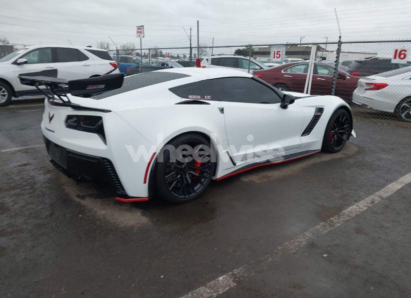Photo 4 of 2016 Chevrolet Corvette Z06 (VIN 1G1YU2D62G5600588)