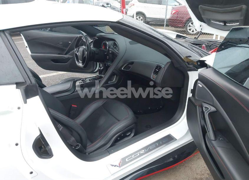 Photo 5 of 2016 Chevrolet Corvette Z06 (VIN 1G1YU2D62G5600588)