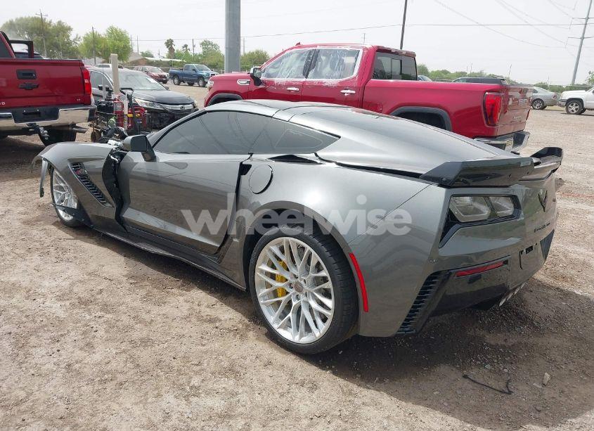 Photo 3 of 2016 Chevrolet Corvette Z06 (VIN 1G1YU2D65G5607972)