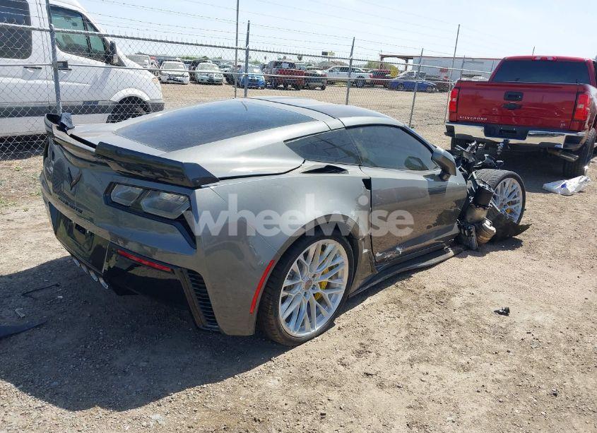 Photo 4 of 2016 Chevrolet Corvette Z06 (VIN 1G1YU2D65G5607972)
