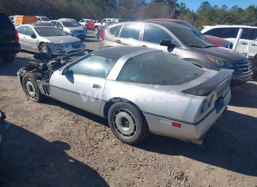 Photo 3 of 1985 Chevrolet Corvette (VIN 1G1YY0780F5122403)