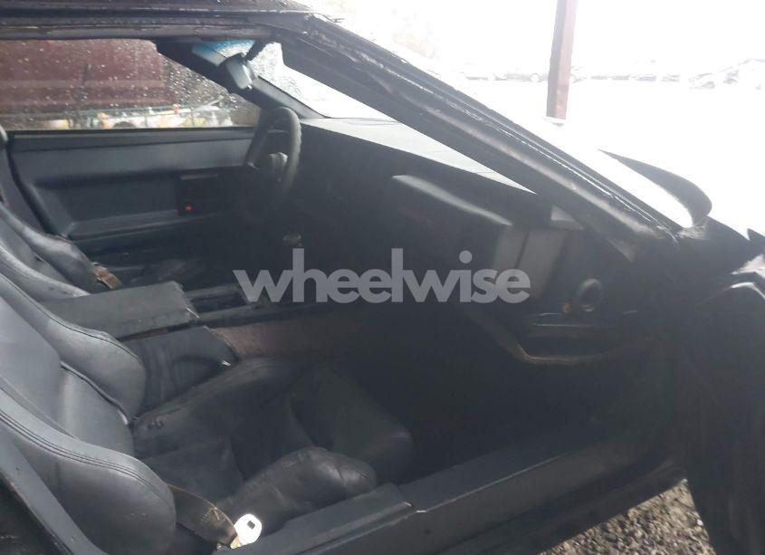 Photo 5 of 1986 Chevrolet Corvette (VIN 1G1YY0784G5117691)