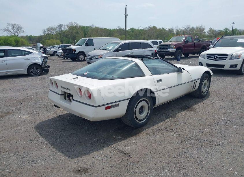 Photo 4 of 1985 Chevrolet Corvette (VIN 1G1YY0785F5139682)