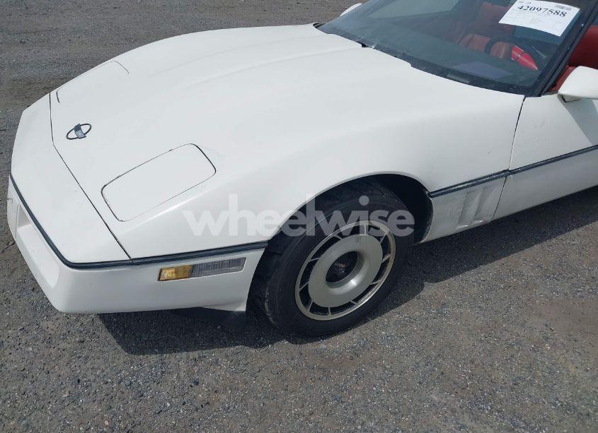 Photo 6 of 1985 Chevrolet Corvette (VIN 1G1YY0785F5139682)