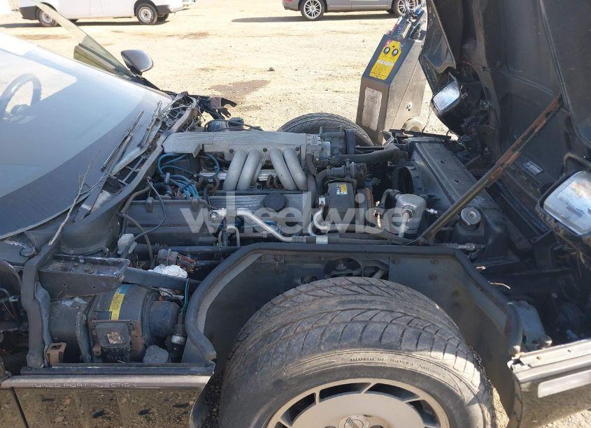 Photo 10 of 1986 Chevrolet Corvette (VIN 1G1YY0786G5107633)