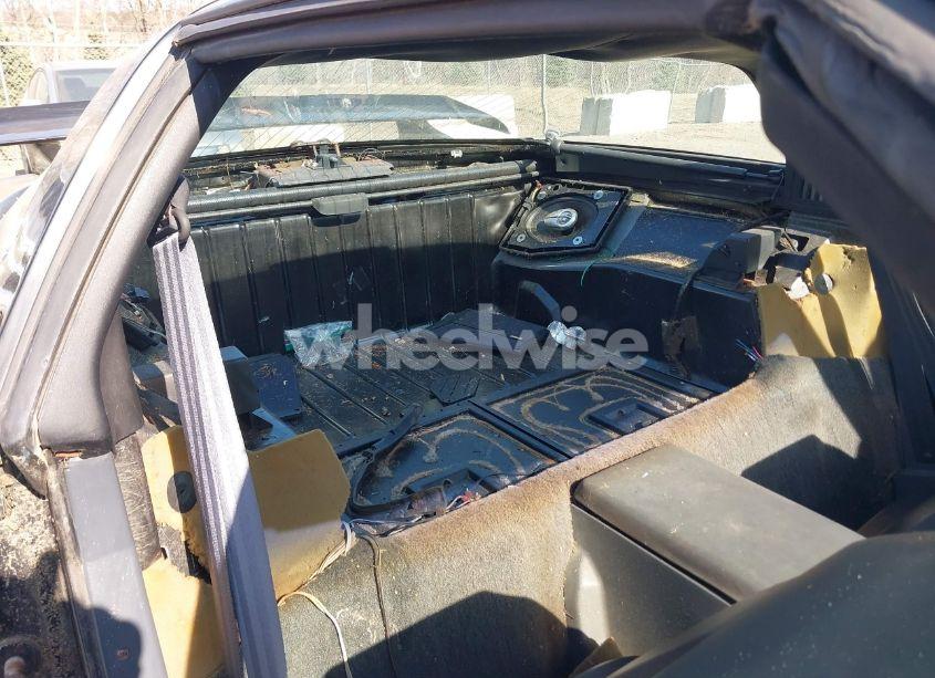 Photo 8 of 1986 Chevrolet Corvette (VIN 1G1YY0786G5107633)