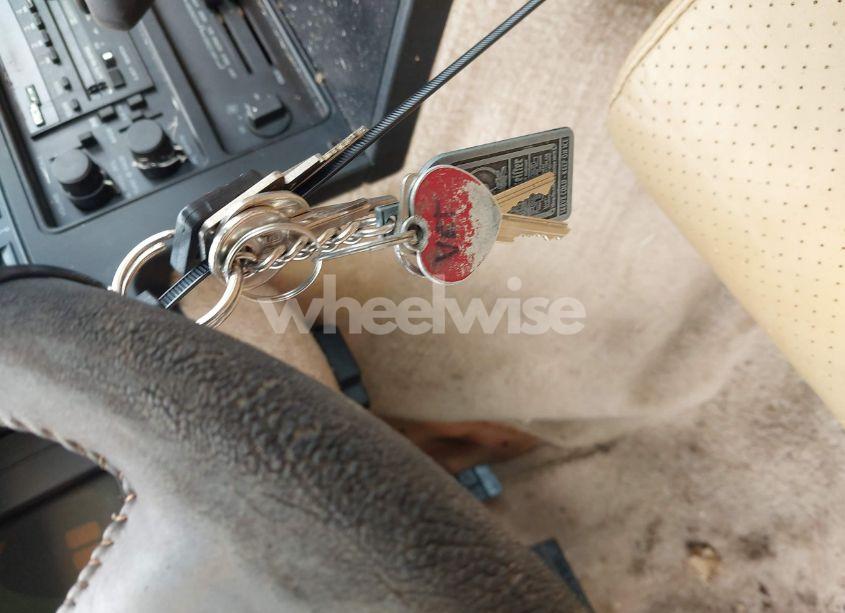 Photo 11 of 1985 Chevrolet Corvette (VIN 1G1YY0788F5136999)