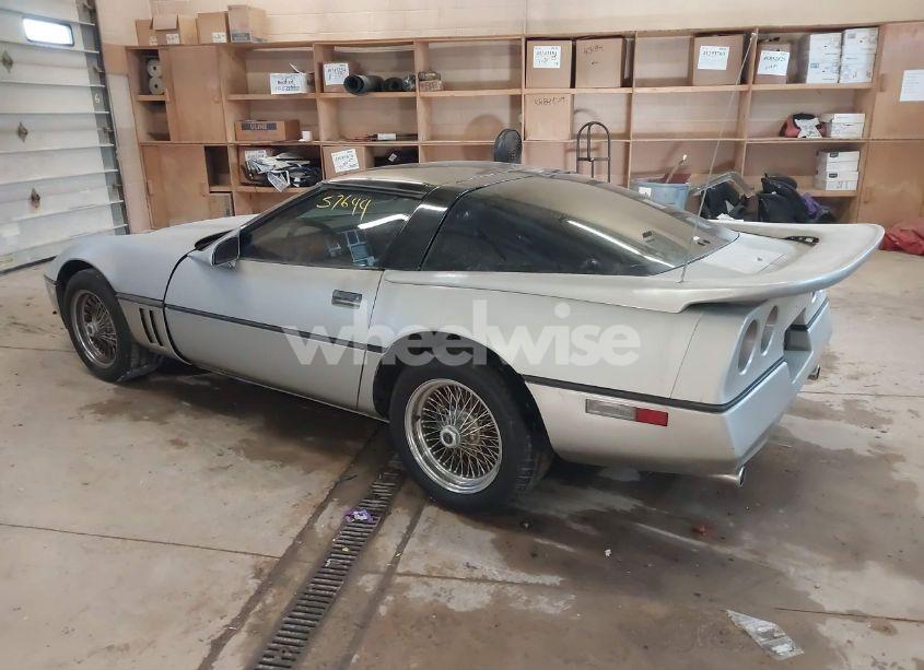 Photo 3 of 1987 Chevrolet Corvette (VIN 1G1YY2182H5110597)