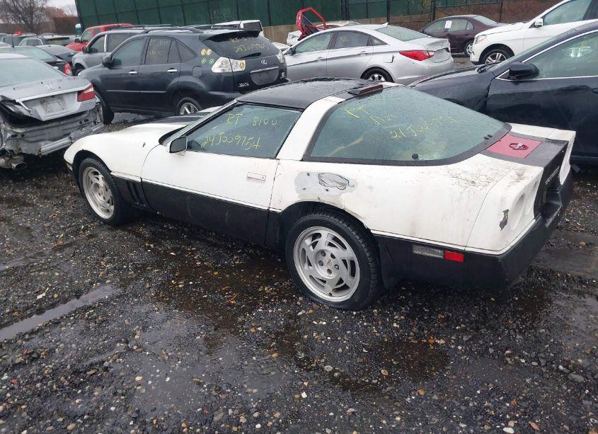Photo 3 of 1989 Chevrolet Corvette (VIN 1G1YY2183K5100328)