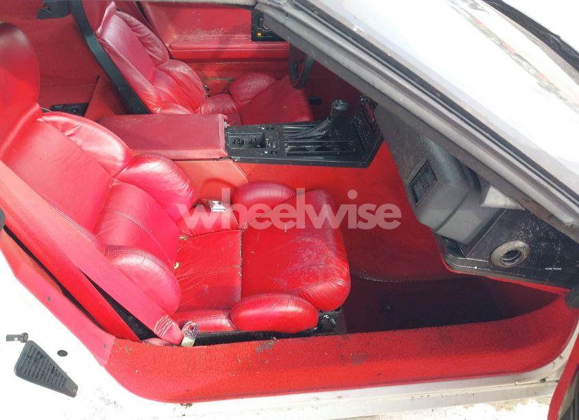 Photo 5 of 1989 Chevrolet Corvette (VIN 1G1YY2183K5124841)