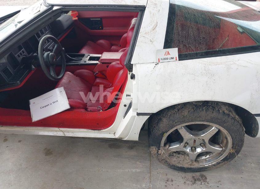 Photo 6 of 1989 Chevrolet Corvette (VIN 1G1YY2183K5124841)