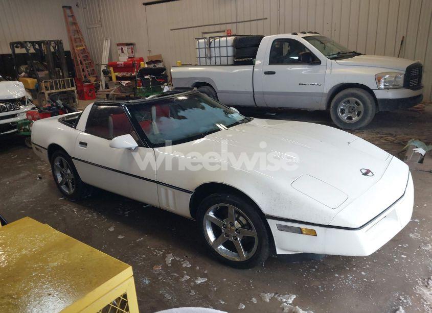 Photo 14 of 1988 Chevrolet Corvette (VIN 1G1YY2186J5103643)