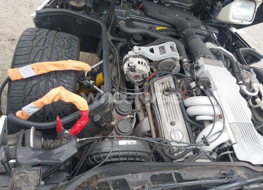 Photo 10 of 1988 Chevrolet Corvette (VIN 1G1YY218XJ5117657)