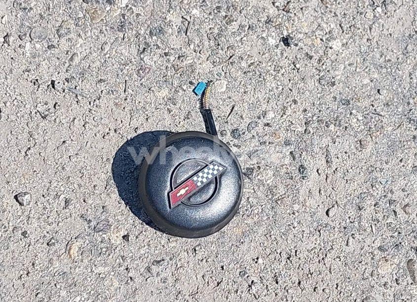 Photo 12 of 1988 Chevrolet Corvette (VIN 1G1YY218XJ5120932)