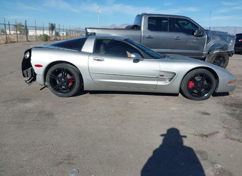 Photo 14 of 2004 Chevrolet Corvette N/A (VIN 1G1YY22G145132042)