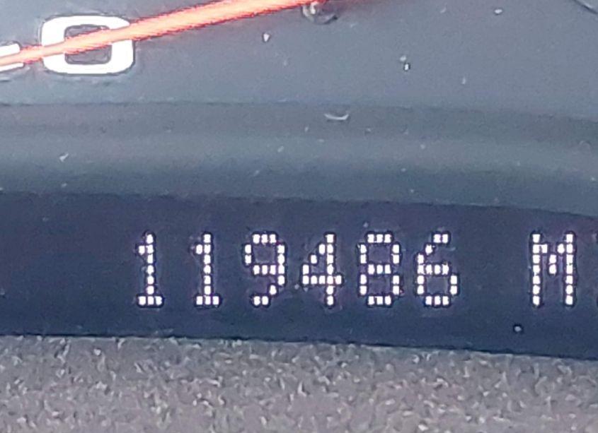 Photo 16 of 2004 Chevrolet Corvette N/A (VIN 1G1YY22G145132042)