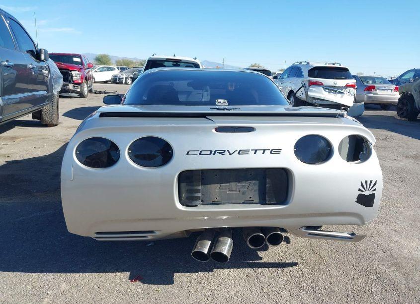 Photo 17 of 2004 Chevrolet Corvette N/A (VIN 1G1YY22G145132042)