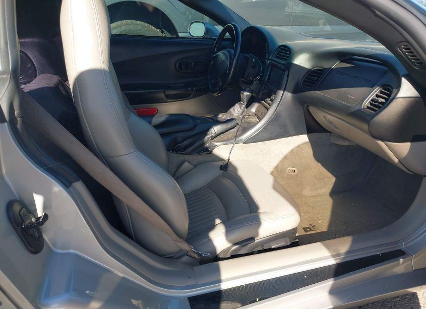 Photo 5 of 2004 Chevrolet Corvette N/A (VIN 1G1YY22G145132042)