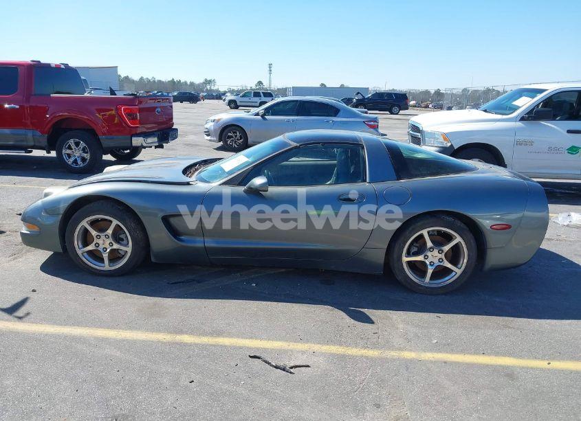 Photo 14 of 2003 Chevrolet Corvette N/A (VIN 1G1YY22G235108007)