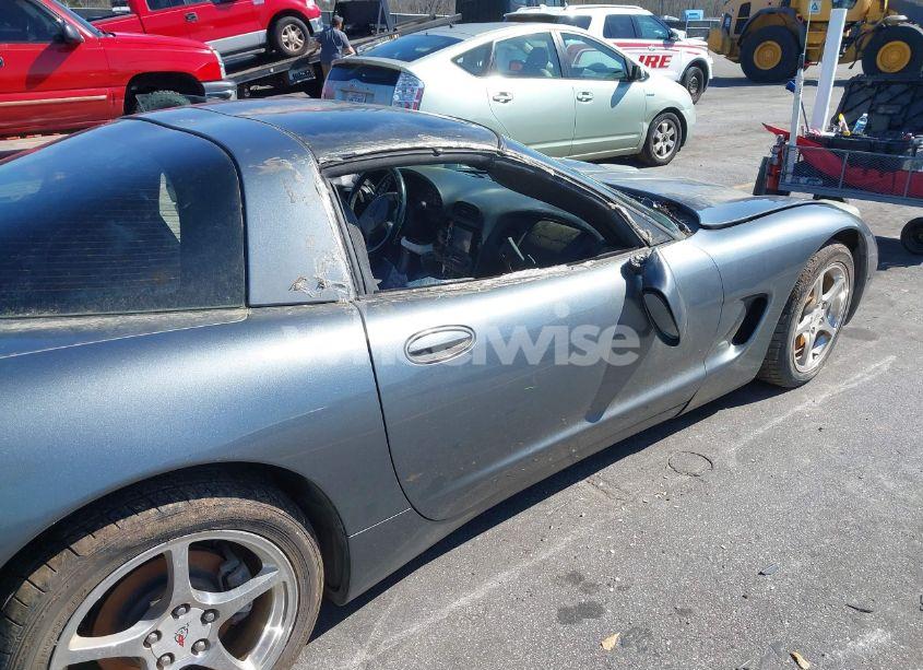 Photo 6 of 2003 Chevrolet Corvette N/A (VIN 1G1YY22G235108007)