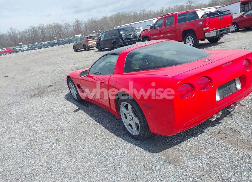 Photo 3 of 1998 Chevrolet Corvette (VIN 1G1YY22G2W5128911)