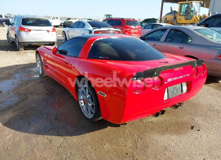 Photo 3 of 1998 Chevrolet Corvette (VIN 1G1YY22G2W5129122)