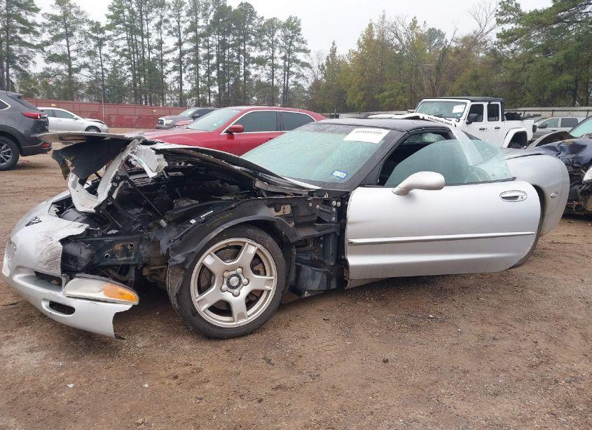 Photo 2 of 1998 Chevrolet Corvette (VIN 1G1YY22G3W5120607)