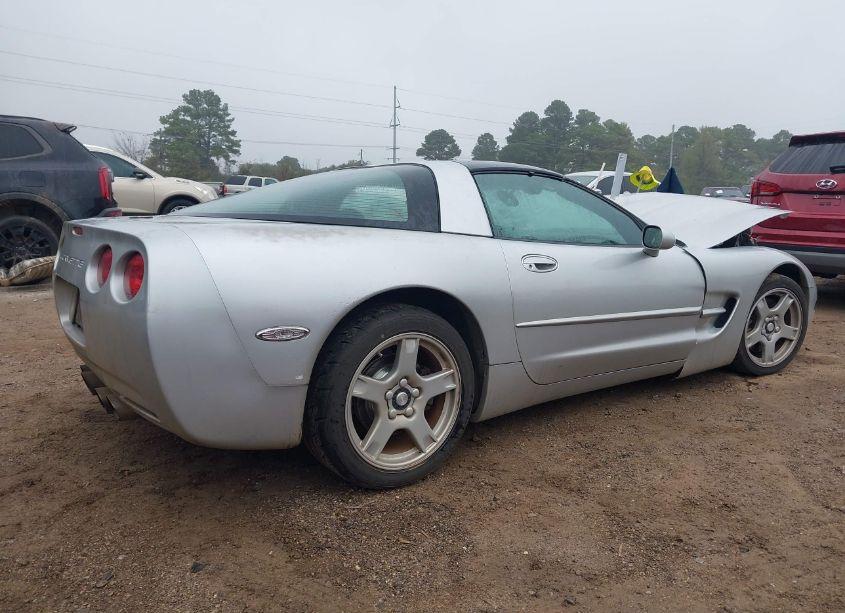 Photo 4 of 1998 Chevrolet Corvette (VIN 1G1YY22G3W5120607)