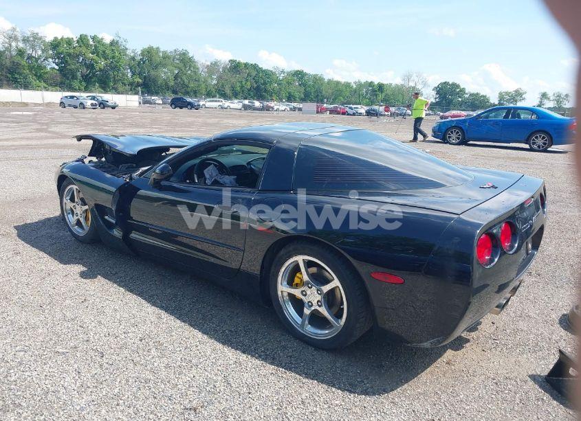 Photo 3 of 2002 Chevrolet Corvette (VIN 1G1YY22G425113952)