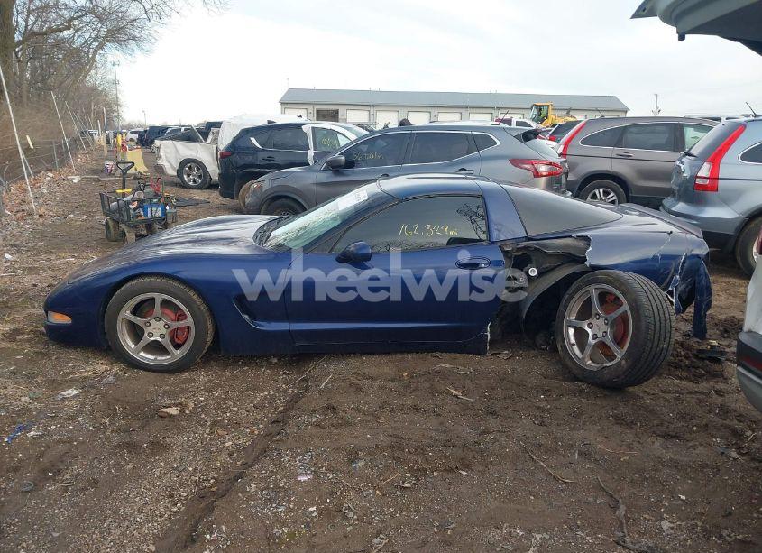 Photo 14 of 2004 Chevrolet Corvette N/A (VIN 1G1YY22G445129880)