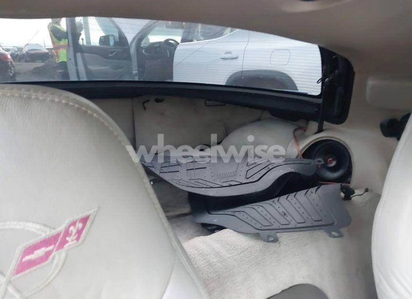 Photo 8 of 2004 Chevrolet Corvette N/A (VIN 1G1YY22G445129880)