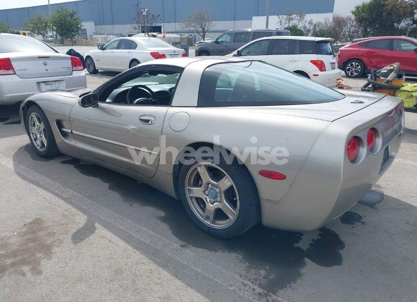 Photo 3 of 1998 Chevrolet Corvette (VIN 1G1YY22G4W5119014)