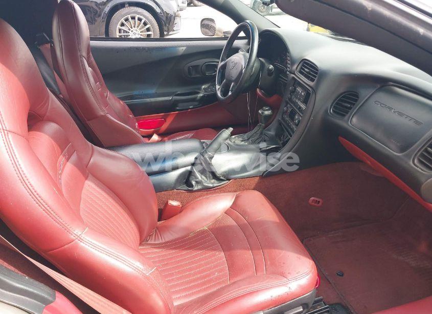 Photo 5 of 1998 Chevrolet Corvette (VIN 1G1YY22G4W5119014)