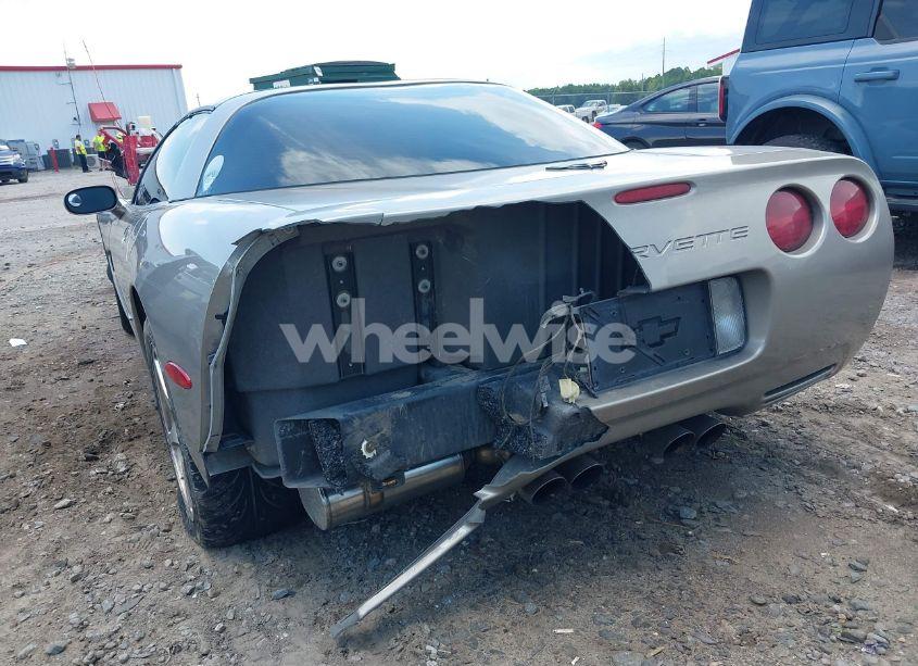 Photo 13 of 1998 Chevrolet Corvette (VIN 1G1YY22G5W5125999)