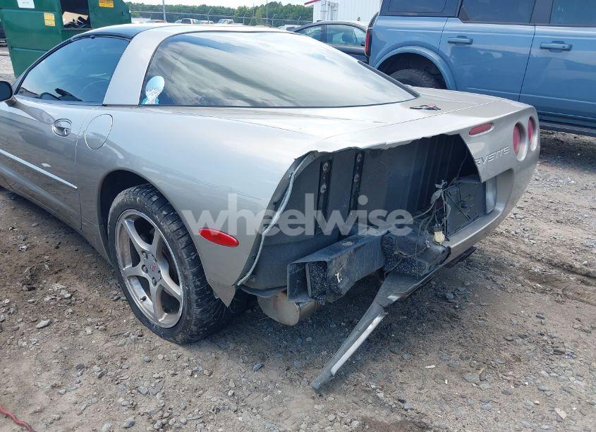 Photo 14 of 1998 Chevrolet Corvette (VIN 1G1YY22G5W5125999)