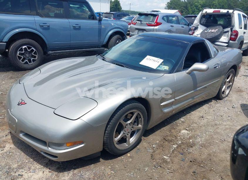 Photo 2 of 1998 Chevrolet Corvette (VIN 1G1YY22G5W5125999)