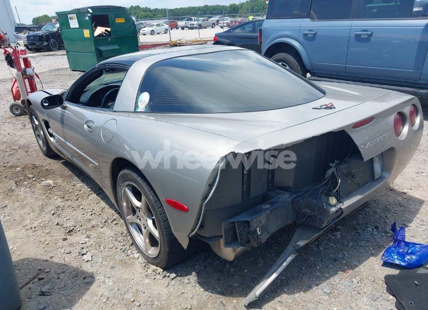 Photo 3 of 1998 Chevrolet Corvette (VIN 1G1YY22G5W5125999)