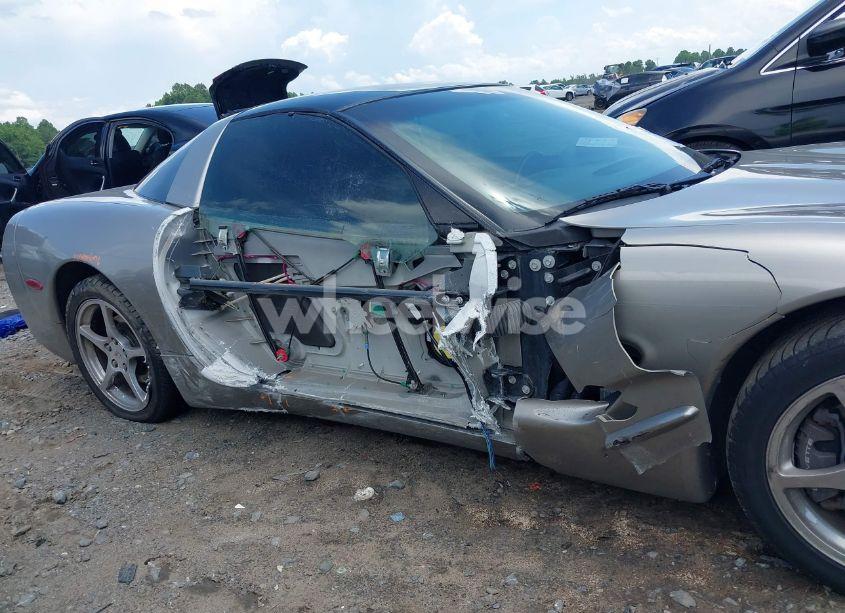 Photo 6 of 1998 Chevrolet Corvette (VIN 1G1YY22G5W5125999)